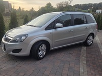 OPEL ZAFIRA na wynajem w Drive Me Cars Bochnia